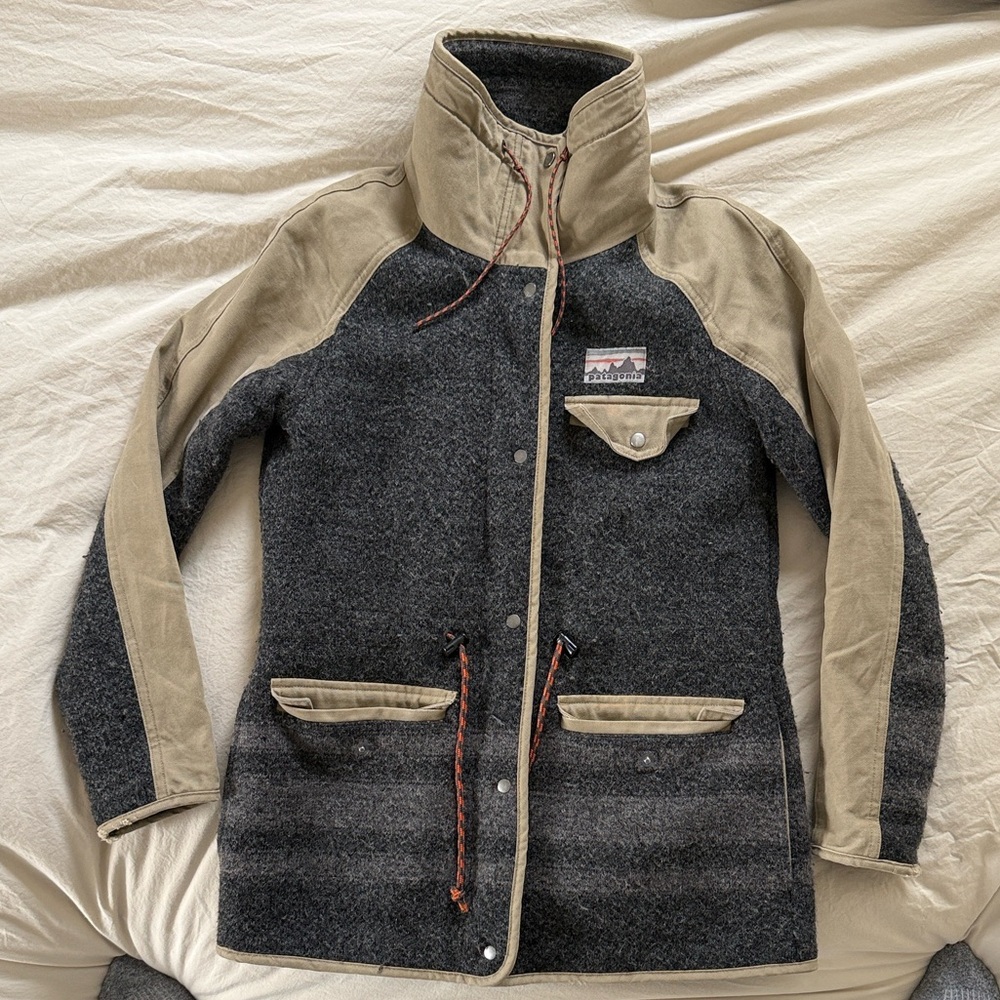 Patagonia women’s limited edition reclaimed wool parka